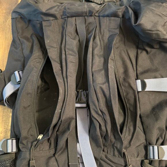 The North Face Hiking Backpack Pack Nylon Top Load Hip Belt Black Unisex Regular - Picture 8 of 11